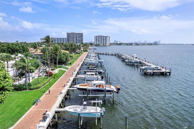 1000 Quayside Terrace 411, Miami, FL 33138