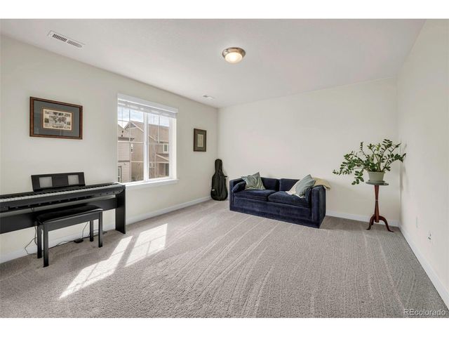 863 Carbonate Ln, Erie, CO 80516