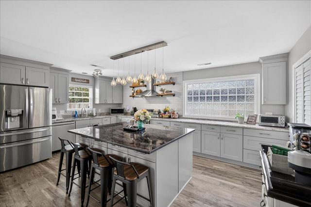 322 Seneca River Drive, Summerville, SC 29485