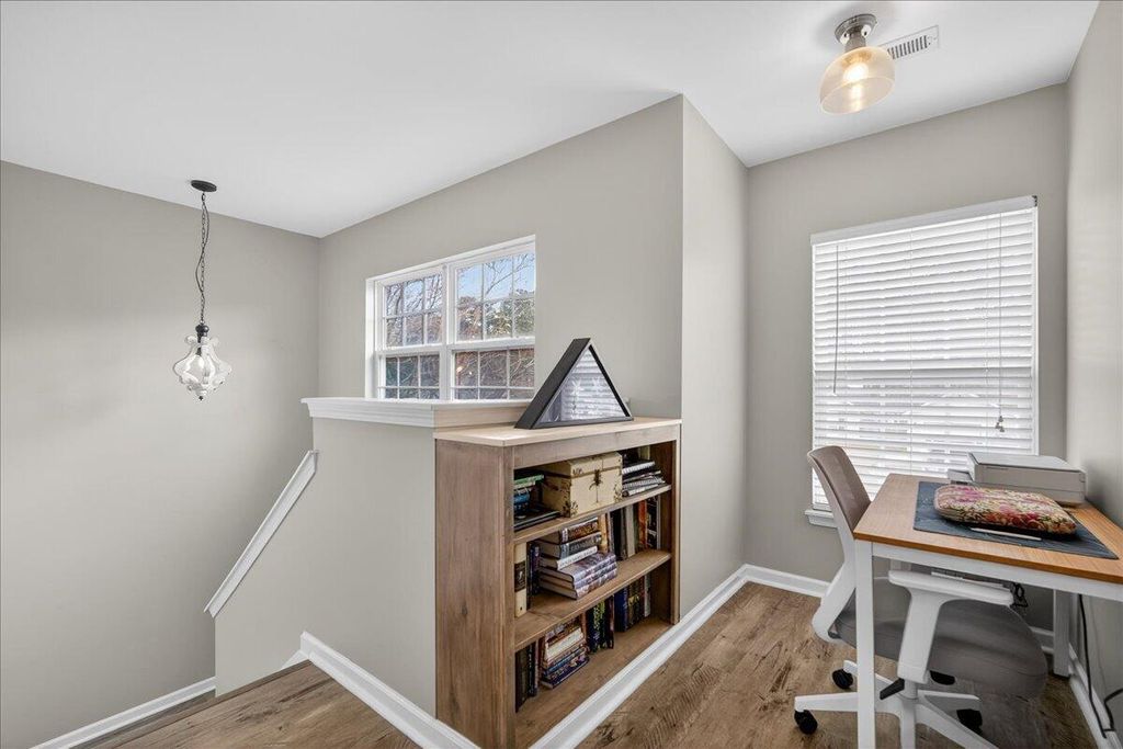 Image 29 of property listing at 322 Seneca River Drive, Summerville, SC 29485