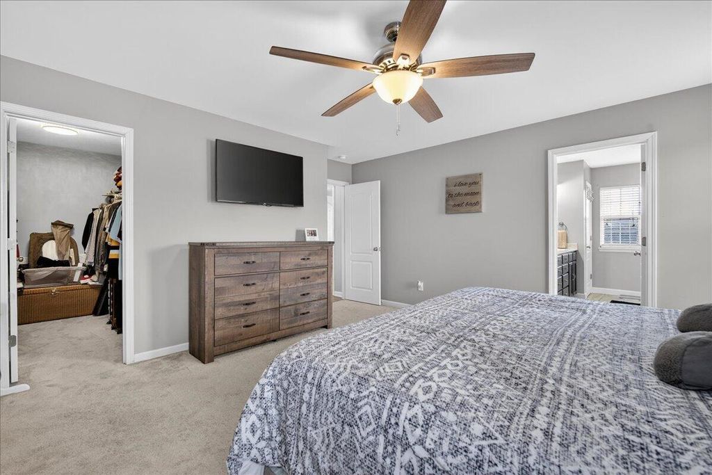 Image 37 of property listing at 322 Seneca River Drive, Summerville, SC 29485