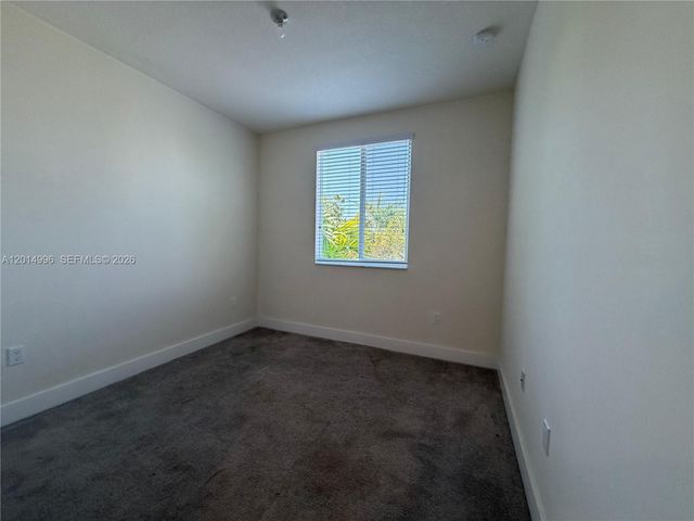 10222 NW 64th Way 101, Doral, FL 33178