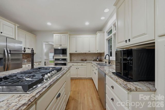 12529 Preservation Pointe Drive, Charlotte, NC 28216