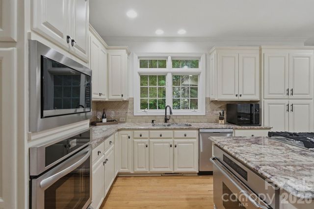 12529 Preservation Pointe Drive, Charlotte, NC 28216