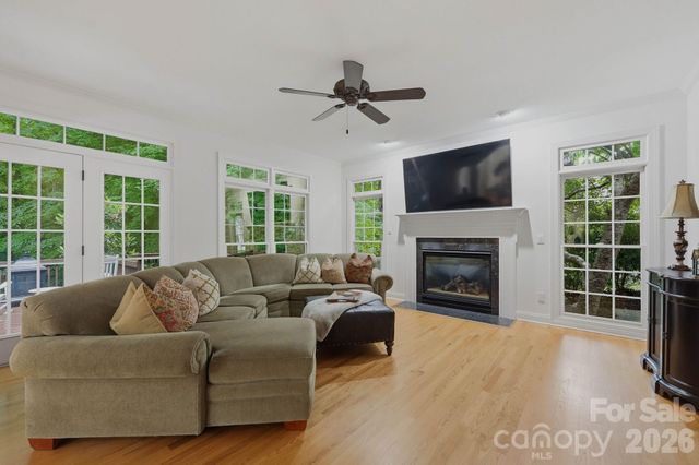 12529 Preservation Pointe Drive, Charlotte, NC 28216