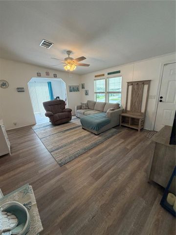 37650 NEWAL AVENUE, Zephyrhills, FL 33542