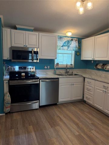 37650 NEWAL AVENUE, Zephyrhills, FL 33542