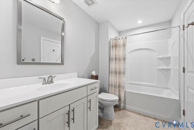 8518 Glen Royal Dr, Chesterfield, VA 23832