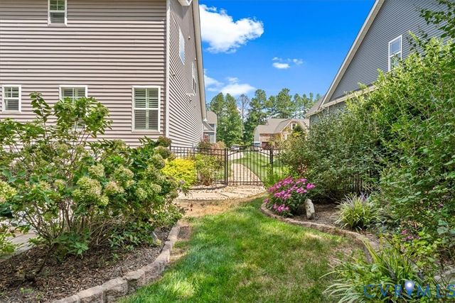 8518 Glen Royal Dr, Chesterfield, VA 23832