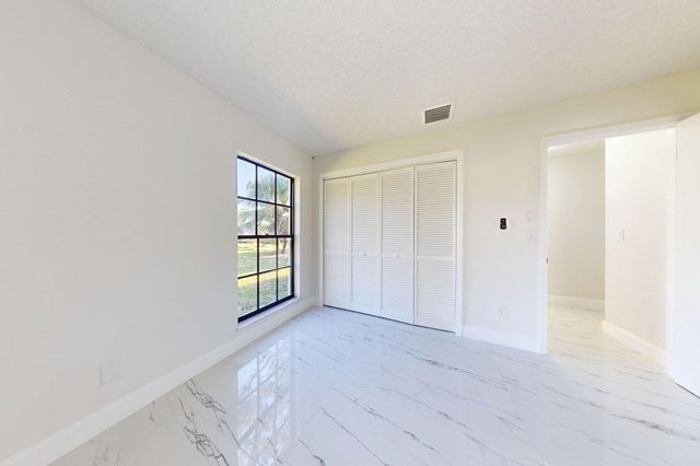 6806 Pensacola Road, Fort Pierce, FL 34951