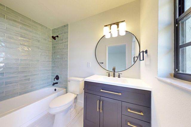 6806 Pensacola Road, Fort Pierce, FL 34951