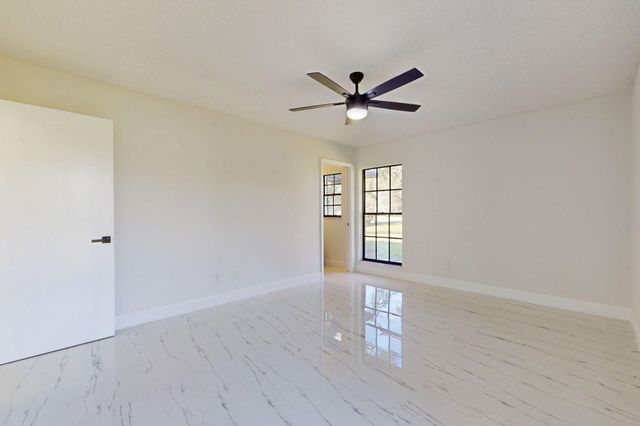 6806 Pensacola Road, Fort Pierce, FL 34951