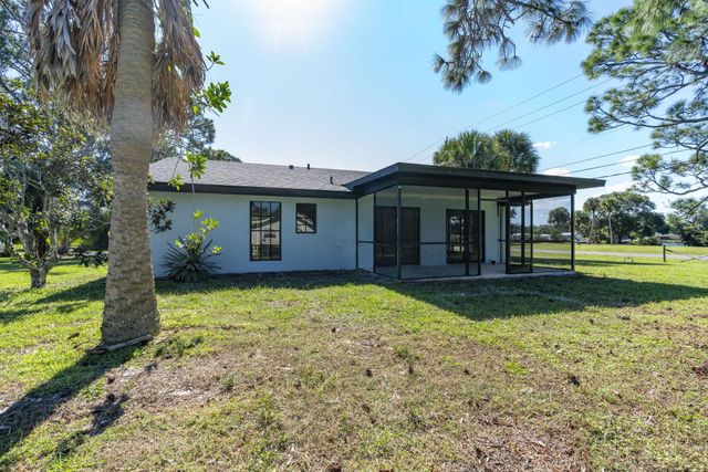 6806 Pensacola Road, Fort Pierce, FL 34951