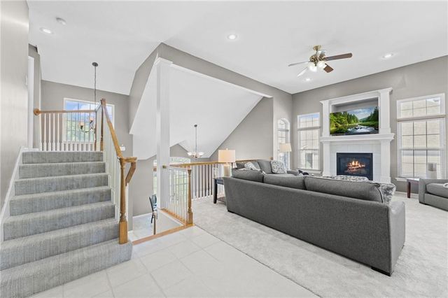10137 THEDEN Circle, Lenexa, KS 66220