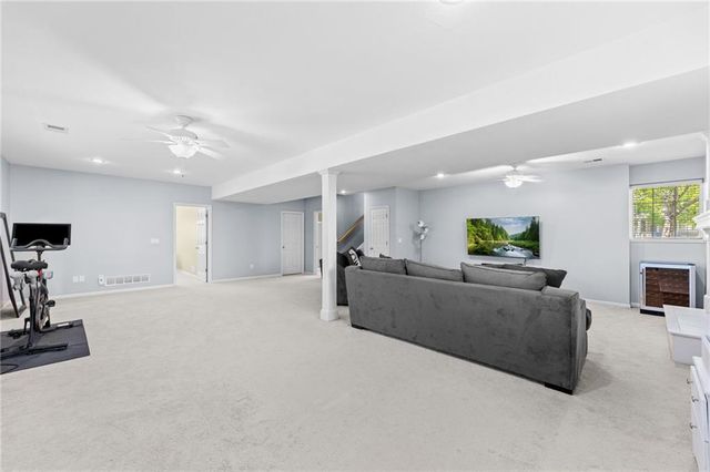 10137 THEDEN Circle, Lenexa, KS 66220