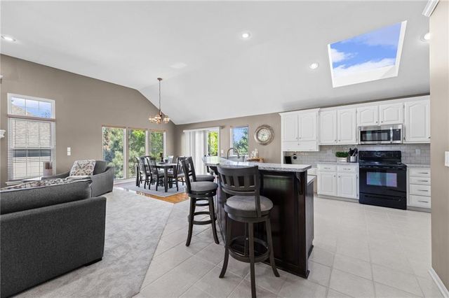10137 THEDEN Circle, Lenexa, KS 66220