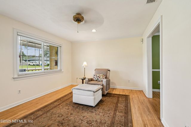 831 BROOKVIEW Drive N, Jacksonville, FL 32225