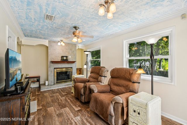 831 BROOKVIEW Drive N, Jacksonville, FL 32225