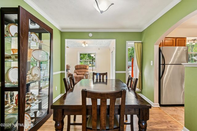 831 BROOKVIEW Drive N, Jacksonville, FL 32225