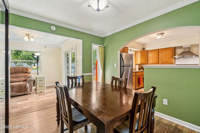 831 BROOKVIEW Drive N, Jacksonville, FL 32225