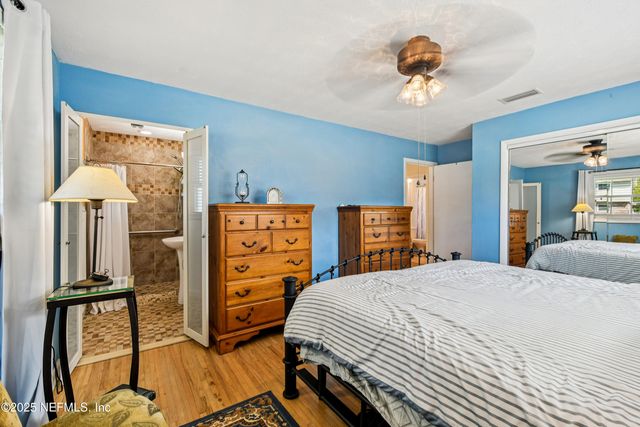 831 BROOKVIEW Drive N, Jacksonville, FL 32225