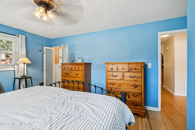 831 BROOKVIEW Drive N, Jacksonville, FL 32225