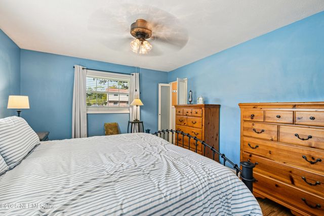 831 BROOKVIEW Drive N, Jacksonville, FL 32225