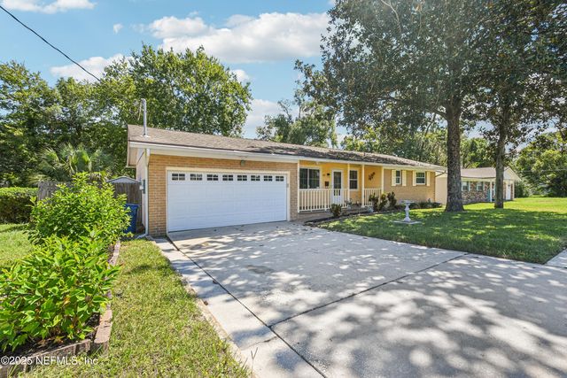 831 BROOKVIEW Drive N, Jacksonville, FL 32225