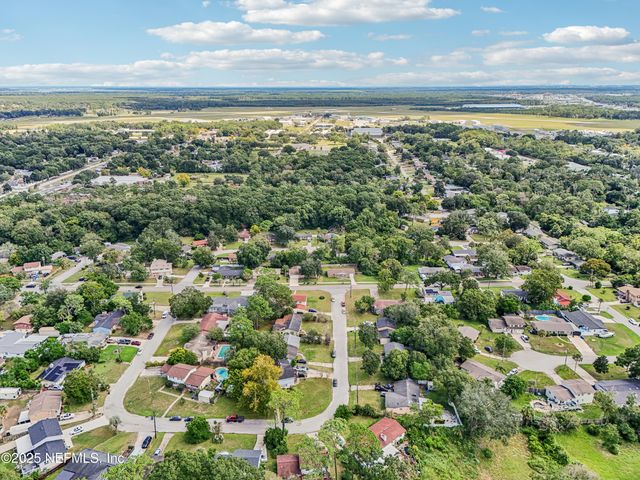 831 BROOKVIEW Drive N, Jacksonville, FL 32225
