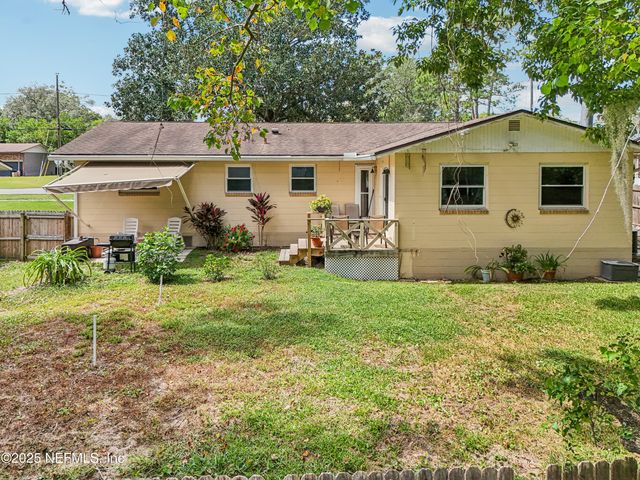 831 BROOKVIEW Drive N, Jacksonville, FL 32225
