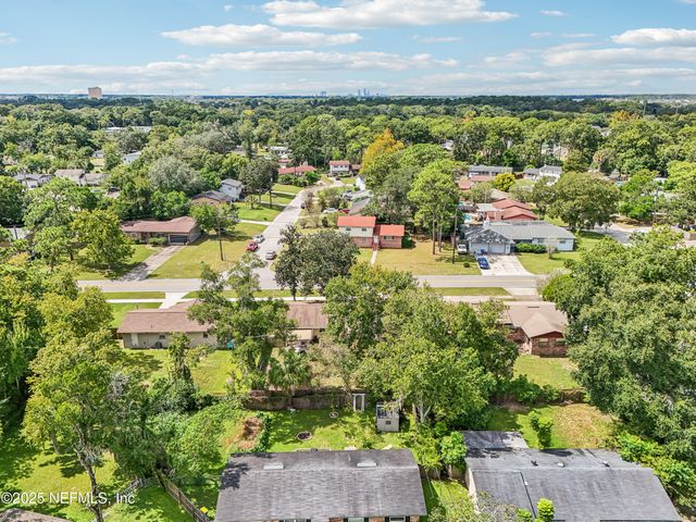 831 BROOKVIEW Drive N, Jacksonville, FL 32225