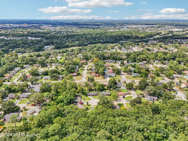 831 BROOKVIEW Drive N, Jacksonville, FL 32225