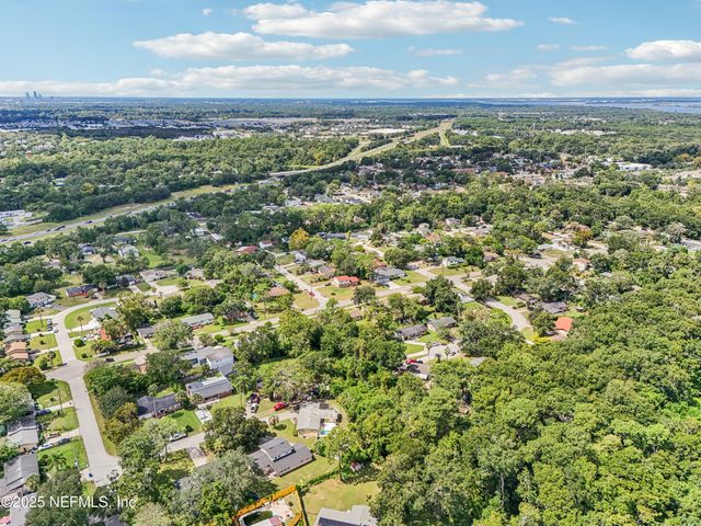 831 BROOKVIEW Drive N, Jacksonville, FL 32225