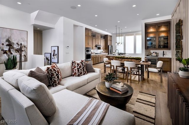 1537 Stone Perch Street, Las Vegas, NV 89138