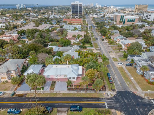 401 N Wild Olive Avenue B, Daytona Beach, FL 32118