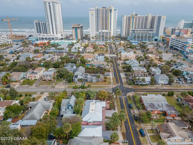 401 N Wild Olive Avenue B, Daytona Beach, FL 32118