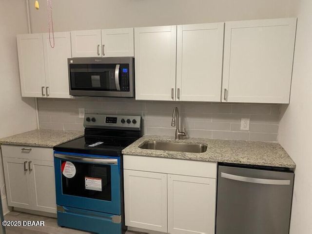 401 N Wild Olive Avenue B, Daytona Beach, FL 32118