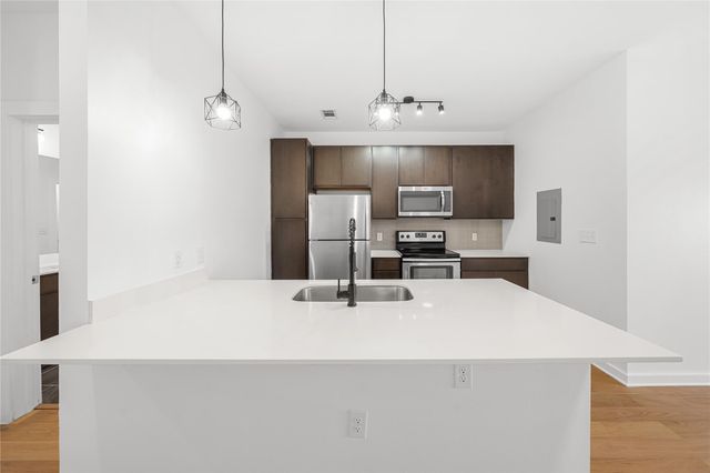 2505 Thornton RD 2306, Austin, TX 78704