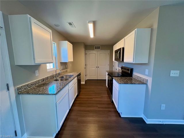 109 Lemon Lane, Greensboro, NC 27405