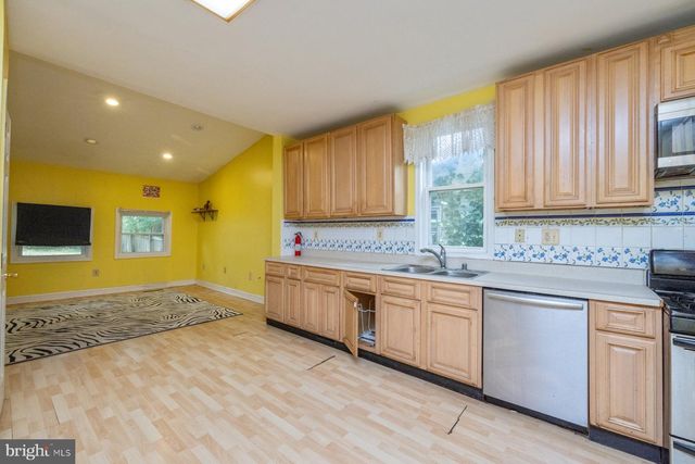 4108 33RD ST, Mount Rainier, MD 20712