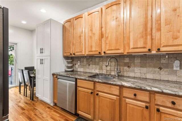 3 Blueberry Court, Melville, NY 11747
