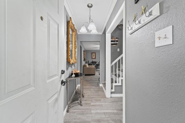 14018 Duncannon Drive, Houston, TX 77015