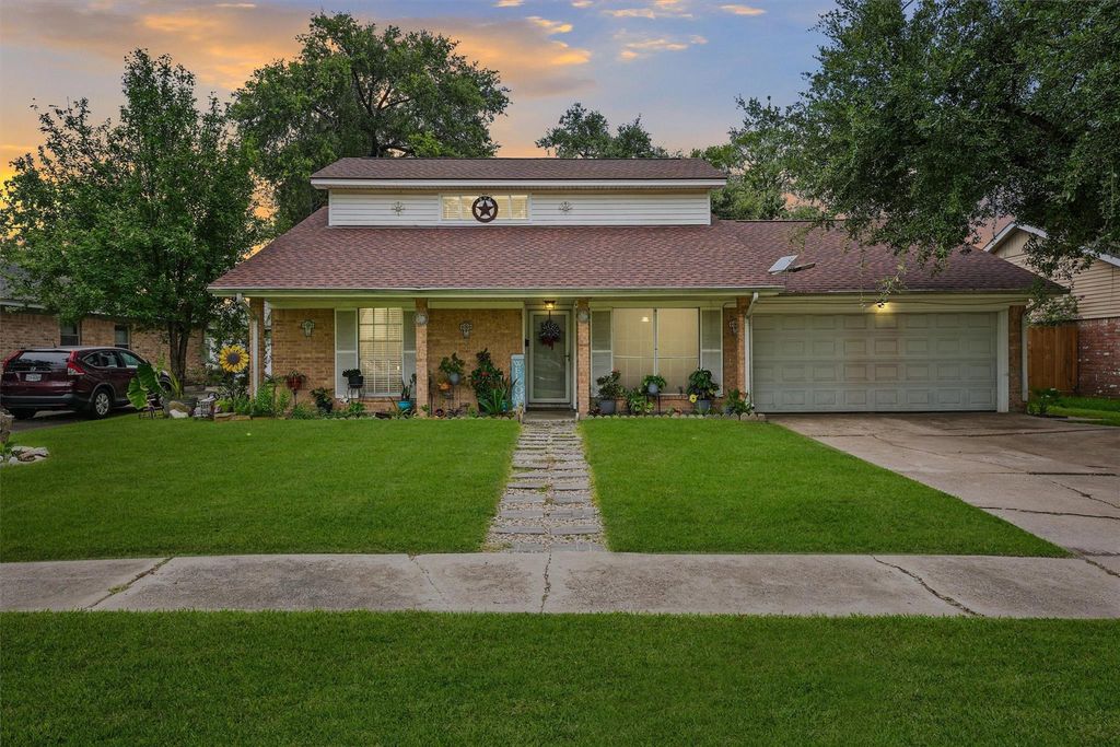 14018 Duncannon Drive, Houston, TX 77015
