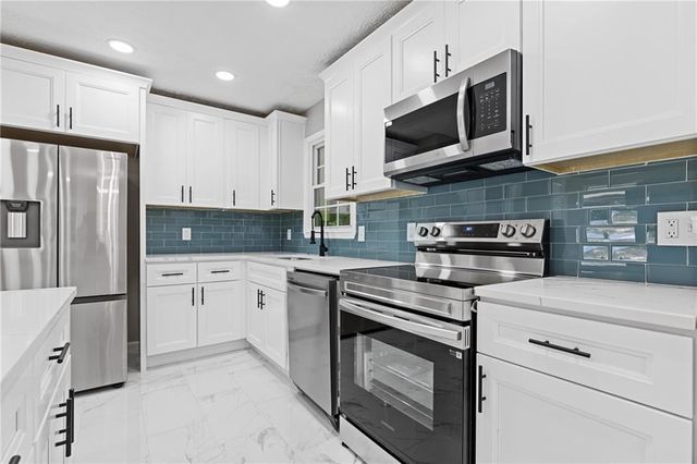 353 Old Rosser Road, Stone Mountain, GA 30087