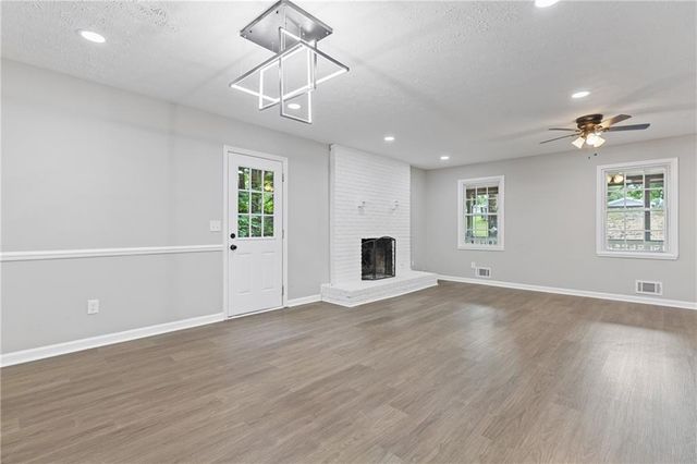 353 Old Rosser Road, Stone Mountain, GA 30087