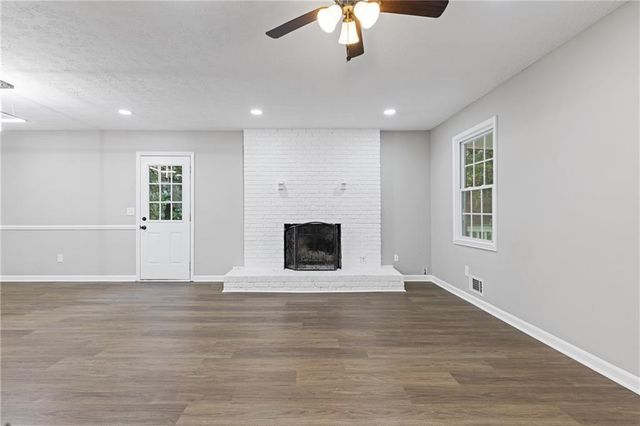 353 Old Rosser Road, Stone Mountain, GA 30087