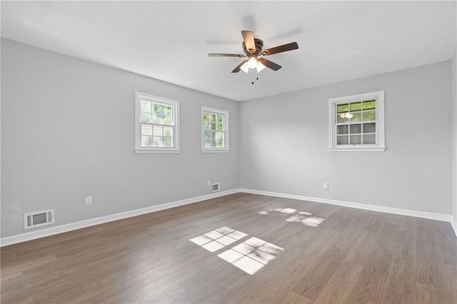 353 Old Rosser Road, Stone Mountain, GA 30087