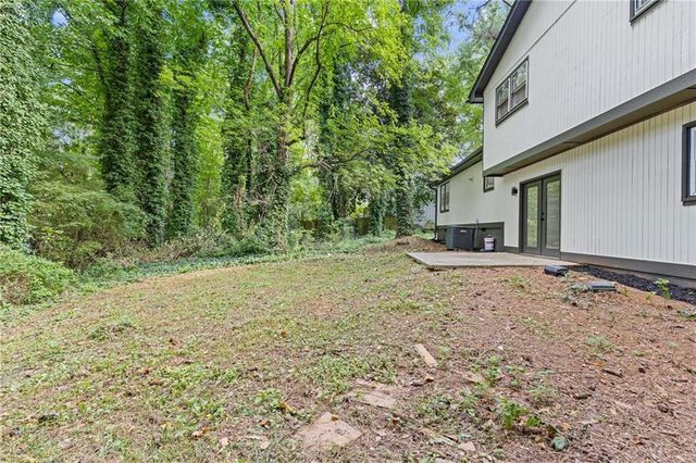 353 Old Rosser Road, Stone Mountain, GA 30087