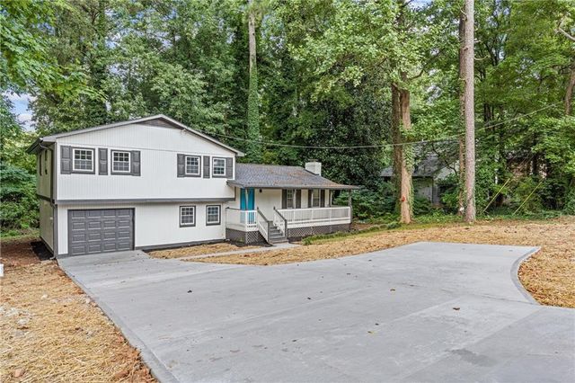 353 Old Rosser Road, Stone Mountain, GA 30087