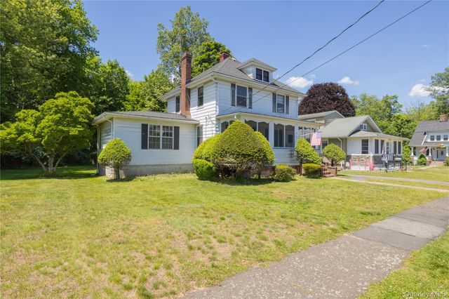 97 N Serven Street, Pearl River, NY 10965